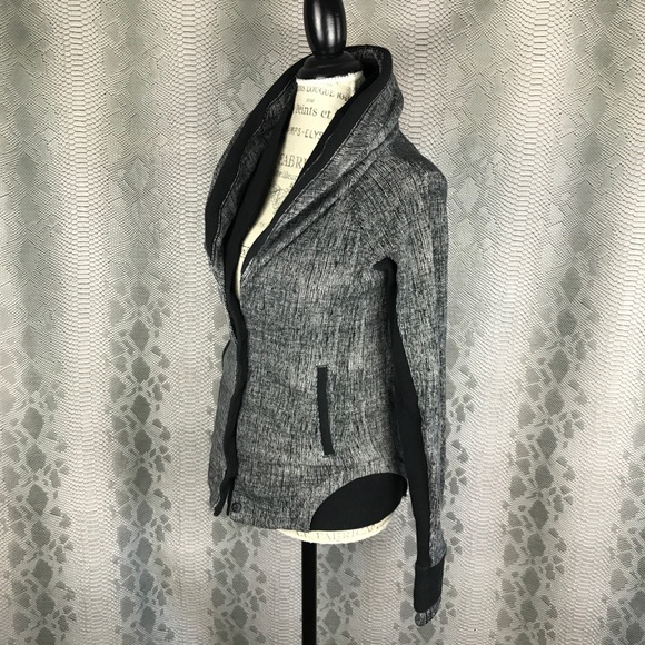 Lululemon heather grey button up thick sweater - Picture 5 of 8